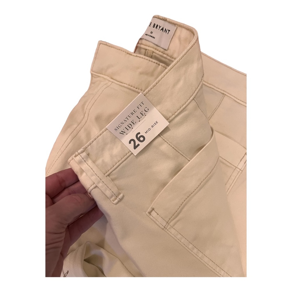 NWT! Lane Bryant Cream/Off-White Wide Leg Trouser Jean Size 26
